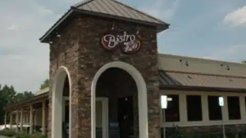 1479435853 bistro 90